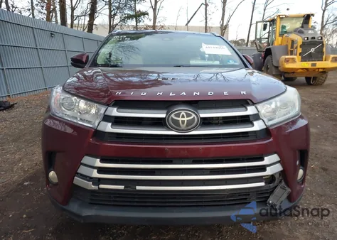 2018 Toyota Highlander Xle z USA, uszkodzony, nr VIN 5TDKZRFH7JS242539